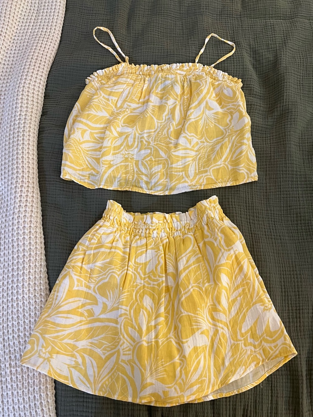 Old Navy Yellow and White Crop Top & Skirt Set